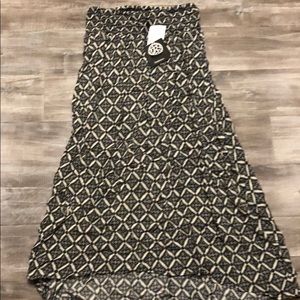 Maxi skirt never worn with tags